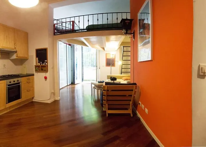 Avesella 9 * Bologna